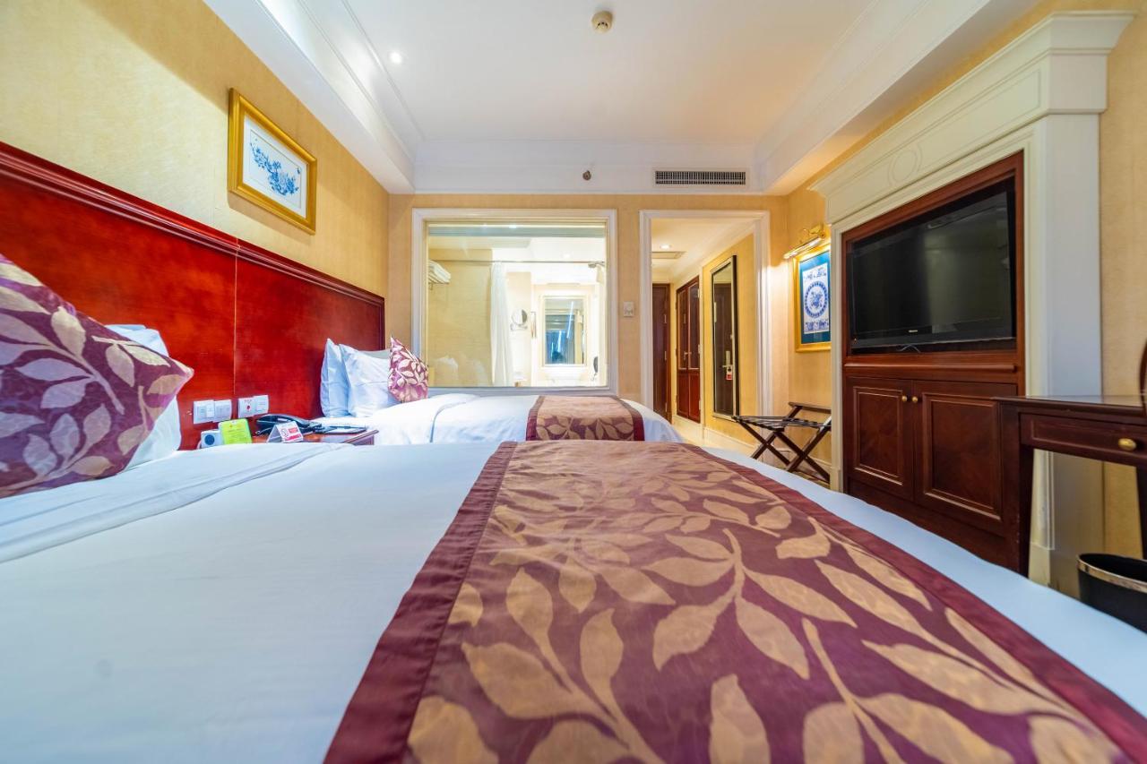 Ramada Yichang Hotel Exterior foto