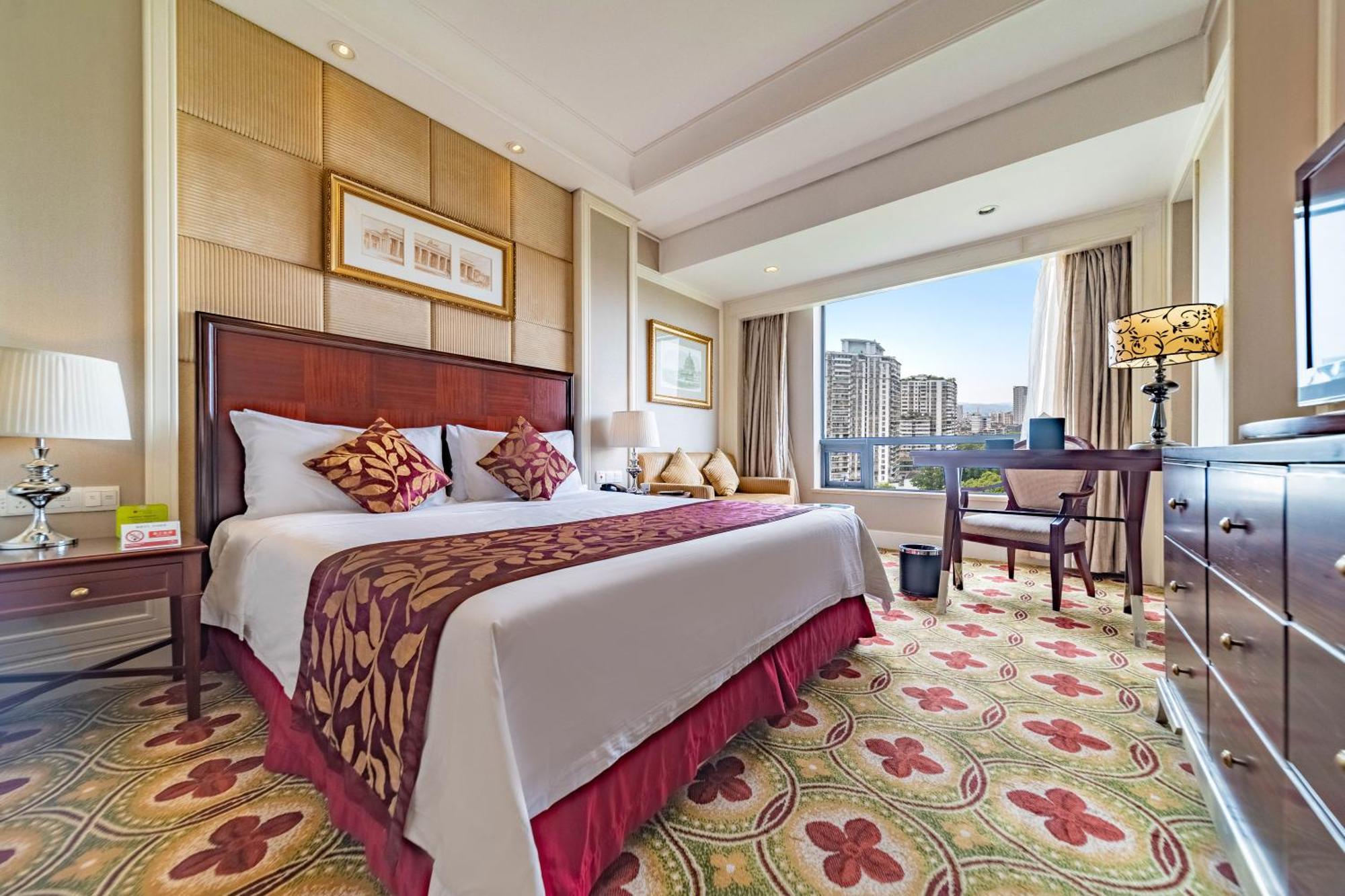 Ramada Yichang Hotel Exterior foto